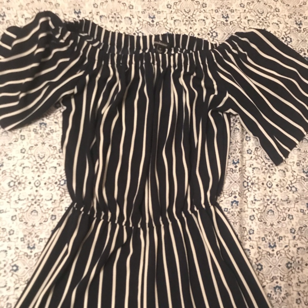 Off-the-shoulder Woman jumper